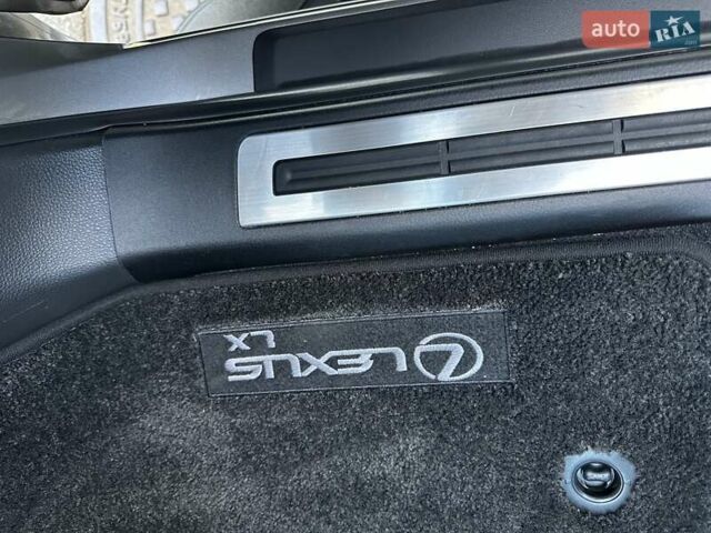 Сірий Лексус ЛХ, об'ємом двигуна 3.35 л та пробігом 29 тис. км за 119900 $, фото 70 на Automoto.ua