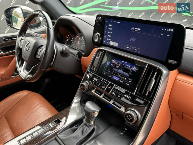 Серый Лексус ЛХ, объемом двигателя 3.45 л и пробегом 88 тыс. км за 124999 $, фото 29 на Automoto.ua