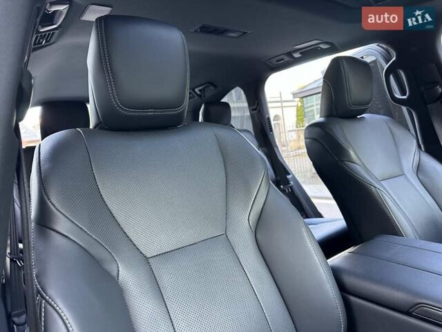 Сірий Лексус ЛХ, об'ємом двигуна 3.35 л та пробігом 29 тис. км за 119900 $, фото 66 на Automoto.ua