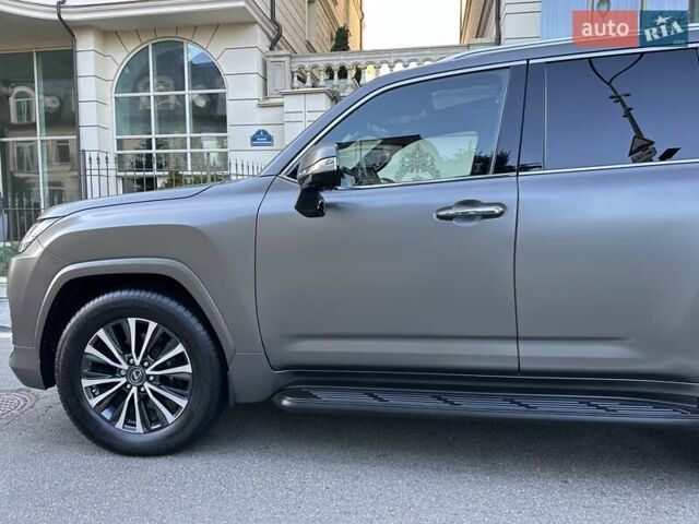 Сірий Лексус ЛХ, об'ємом двигуна 3.35 л та пробігом 29 тис. км за 119900 $, фото 22 на Automoto.ua