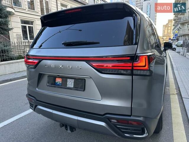 Сірий Лексус ЛХ, об'ємом двигуна 3.35 л та пробігом 29 тис. км за 119900 $, фото 11 на Automoto.ua