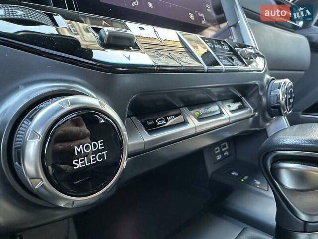 Сірий Лексус ЛХ, об'ємом двигуна 3.35 л та пробігом 29 тис. км за 119900 $, фото 53 на Automoto.ua