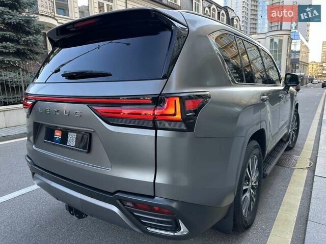 Сірий Лексус ЛХ, об'ємом двигуна 3.35 л та пробігом 29 тис. км за 119900 $, фото 12 на Automoto.ua
