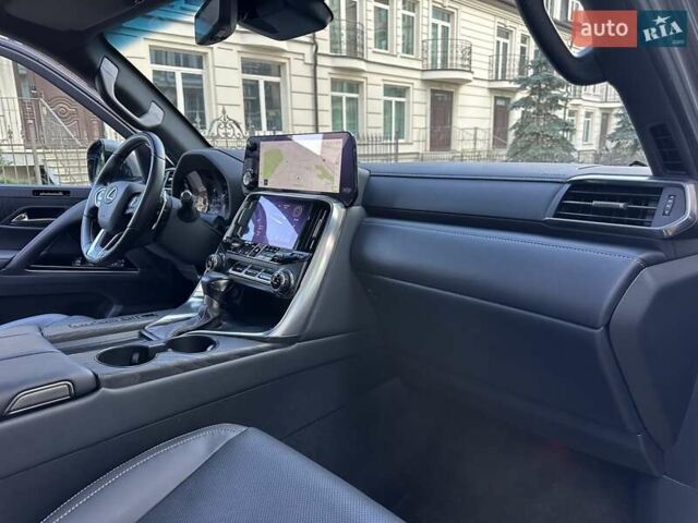 Сірий Лексус ЛХ, об'ємом двигуна 3.35 л та пробігом 29 тис. км за 119900 $, фото 63 на Automoto.ua