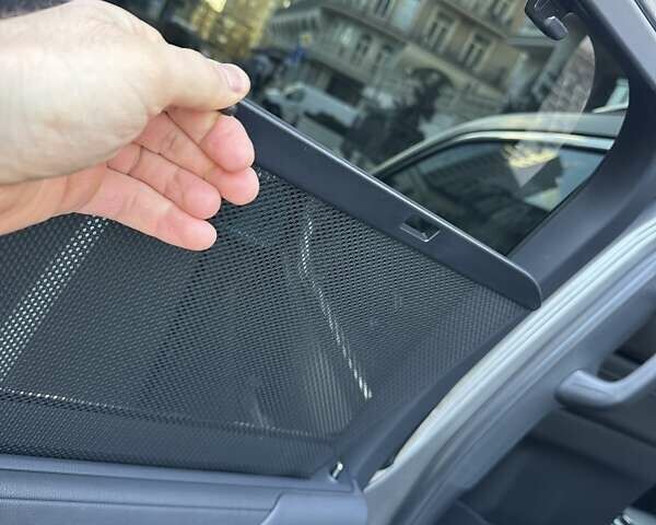 Сірий Лексус ЛХ, об'ємом двигуна 3.35 л та пробігом 29 тис. км за 119900 $, фото 80 на Automoto.ua