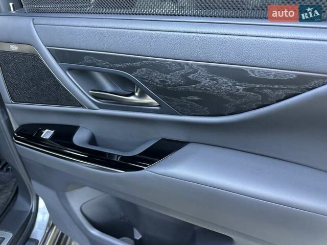 Сірий Лексус ЛХ, об'ємом двигуна 3.35 л та пробігом 29 тис. км за 119900 $, фото 85 на Automoto.ua