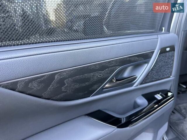 Сірий Лексус ЛХ, об'ємом двигуна 3.35 л та пробігом 29 тис. км за 119900 $, фото 81 на Automoto.ua
