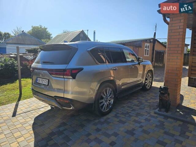 Сірий Лексус ЛХ, об'ємом двигуна 3.45 л та пробігом 57 тис. км за 175000 $, фото 4 на Automoto.ua