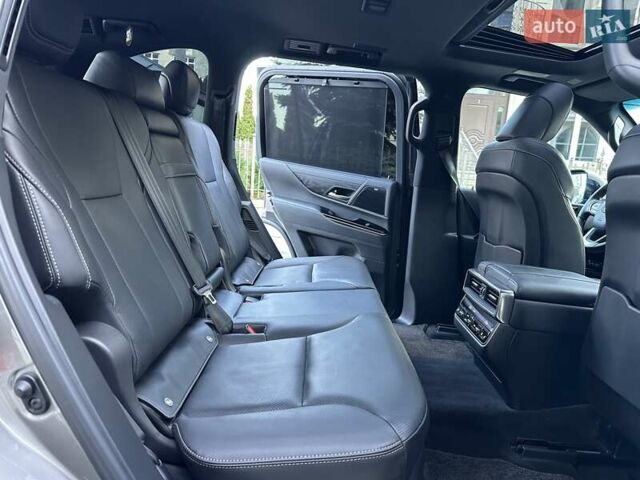 Сірий Лексус ЛХ, об'ємом двигуна 3.35 л та пробігом 29 тис. км за 119900 $, фото 82 на Automoto.ua