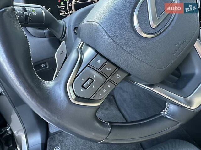 Сірий Лексус ЛХ, об'ємом двигуна 3.35 л та пробігом 29 тис. км за 119900 $, фото 41 на Automoto.ua