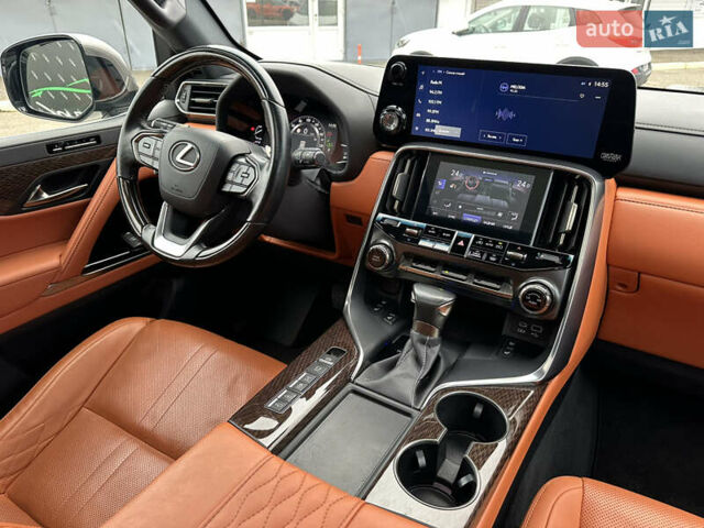 Серый Лексус ЛХ, объемом двигателя 3.45 л и пробегом 88 тыс. км за 124999 $, фото 33 на Automoto.ua