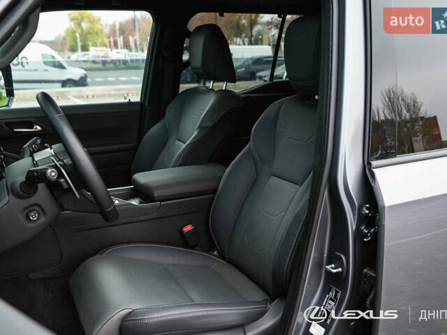 Сірий Лексус ЛХ, об'ємом двигуна 3.45 л та пробігом 3 тис. км за 93081 $, фото 18 на Automoto.ua