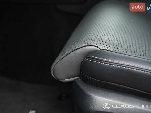 Сірий Лексус ЛХ, об'ємом двигуна 3.45 л та пробігом 3 тис. км за 93081 $, фото 40 на Automoto.ua