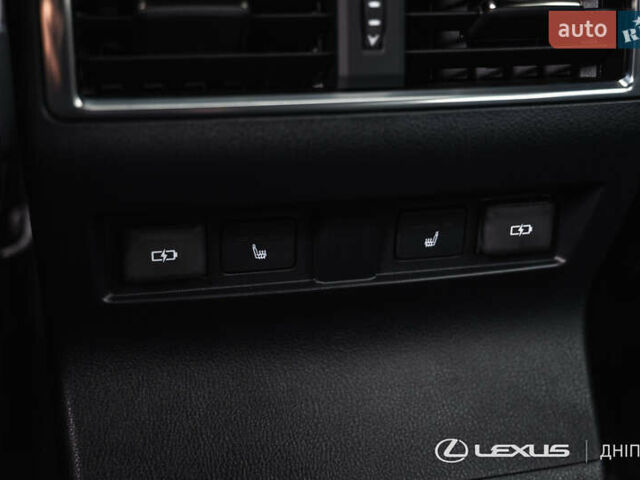 Сірий Лексус ЛХ, об'ємом двигуна 3.45 л та пробігом 3 тис. км за 93081 $, фото 48 на Automoto.ua