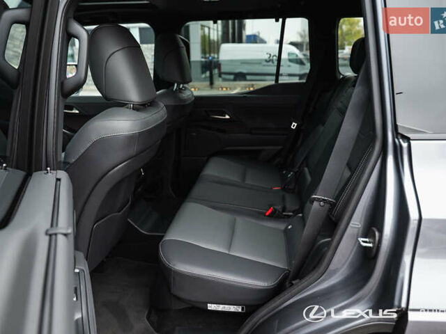 Сірий Лексус ЛХ, об'ємом двигуна 3.45 л та пробігом 3 тис. км за 93081 $, фото 20 на Automoto.ua