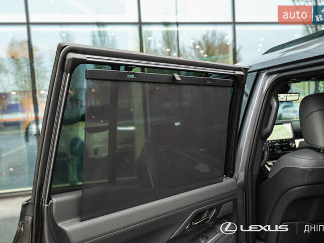 Сірий Лексус ЛХ, об'ємом двигуна 3.45 л та пробігом 3 тис. км за 93081 $, фото 34 на Automoto.ua