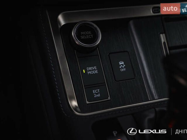 Сірий Лексус ЛХ, об'ємом двигуна 3.45 л та пробігом 3 тис. км за 93081 $, фото 36 на Automoto.ua