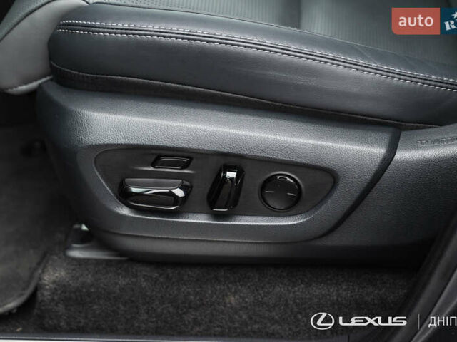 Сірий Лексус ЛХ, об'ємом двигуна 3.45 л та пробігом 3 тис. км за 93081 $, фото 25 на Automoto.ua