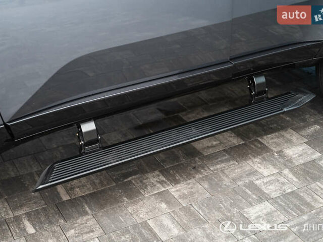 Сірий Лексус ЛХ, об'ємом двигуна 3.45 л та пробігом 3 тис. км за 93081 $, фото 43 на Automoto.ua