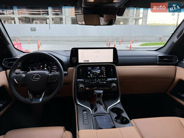 Сірий Лексус ЛХ, об'ємом двигуна 3.35 л та пробігом 2 тис. км за 129000 $, фото 67 на Automoto.ua
