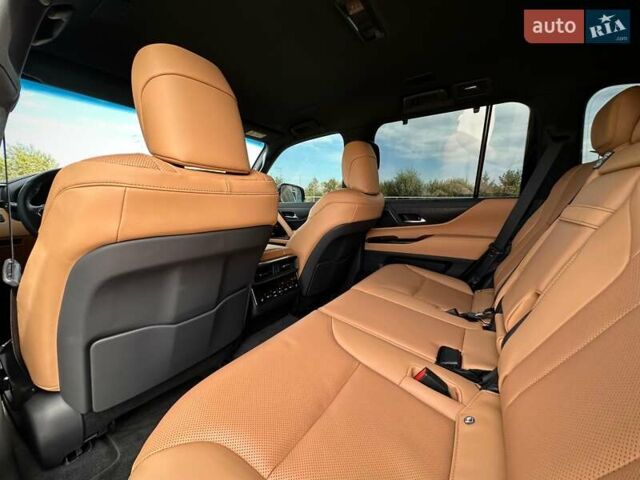Серый Лексус ЛХ, объемом двигателя 3.35 л и пробегом 2 тыс. км за 135500 $, фото 78 на Automoto.ua