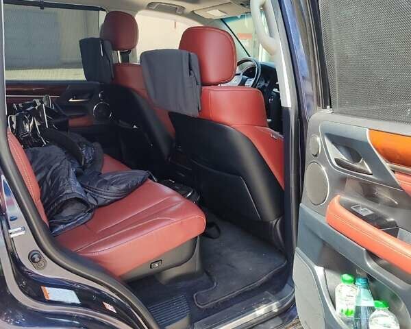 Синій Лексус ЛХ, об'ємом двигуна 5.7 л та пробігом 160 тис. км за 60000 $, фото 4 на Automoto.ua