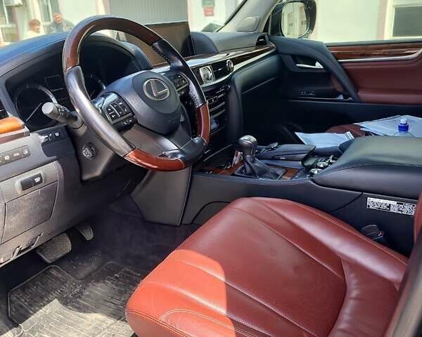Синій Лексус ЛХ, об'ємом двигуна 5.7 л та пробігом 160 тис. км за 60000 $, фото 3 на Automoto.ua