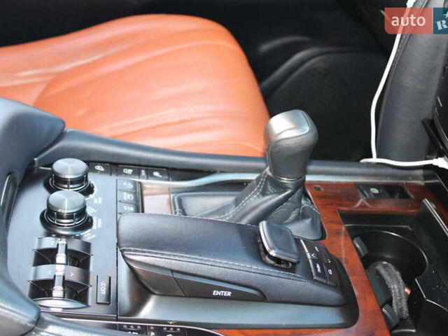 Синий Лексус ЛХ, объемом двигателя 4.46 л и пробегом 226 тыс. км за 68000 $, фото 18 на Automoto.ua