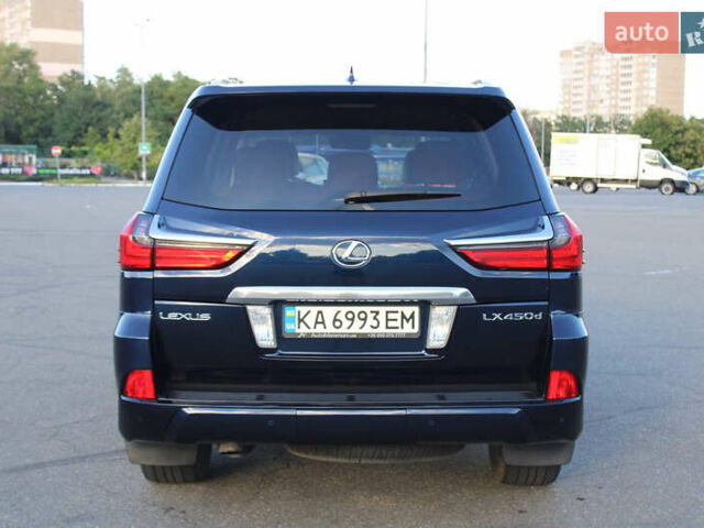 Синий Лексус ЛХ, объемом двигателя 4.46 л и пробегом 226 тыс. км за 68000 $, фото 5 на Automoto.ua