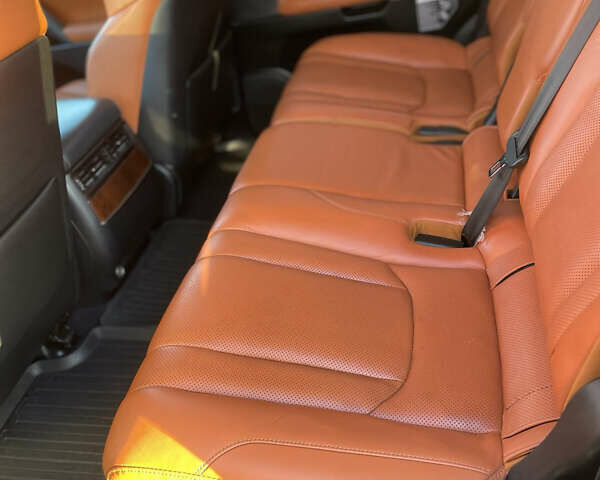 Синий Лексус ЛХ, объемом двигателя 4.46 л и пробегом 226 тыс. км за 68000 $, фото 20 на Automoto.ua