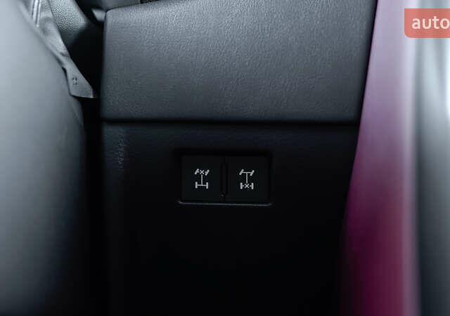 Зеленый Лексус ЛХ, объемом двигателя 3.35 л и пробегом 137 тыс. км за 90320 $, фото 28 на Automoto.ua