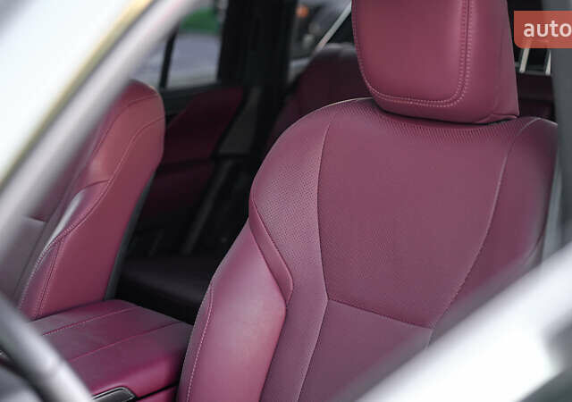 Зеленый Лексус ЛХ, объемом двигателя 3.35 л и пробегом 137 тыс. км за 90320 $, фото 18 на Automoto.ua