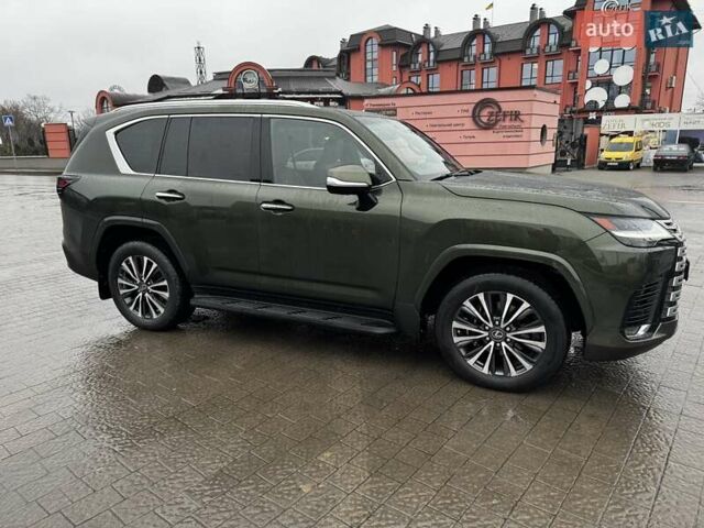 Зеленый Лексус ЛХ, объемом двигателя 3.35 л и пробегом 138 тыс. км за 91800 $, фото 9 на Automoto.ua