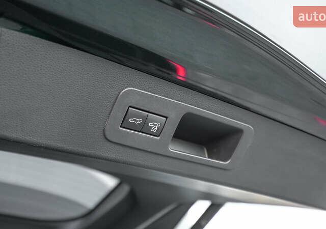 Зеленый Лексус ЛХ, объемом двигателя 3.35 л и пробегом 137 тыс. км за 90320 $, фото 11 на Automoto.ua