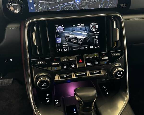 Зеленый Лексус ЛХ, объемом двигателя 3.35 л и пробегом 138 тыс. км за 91800 $, фото 26 на Automoto.ua