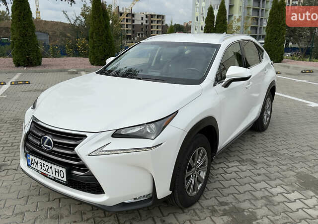 Білий Лексус НХ, об'ємом двигуна 2.49 л та пробігом 167 тис. км за 26500 $, фото 1 на Automoto.ua