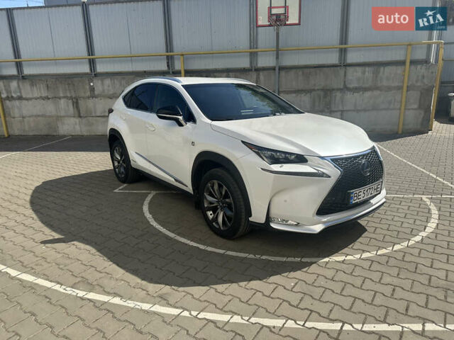 Білий Лексус НХ, об'ємом двигуна 2.5 л та пробігом 120 тис. км за 30000 $, фото 13 на Automoto.ua