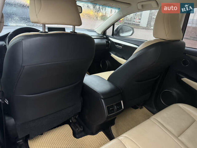 Белый Лексус НХ, объемом двигателя 2.49 л и пробегом 250 тыс. км за 27499 $, фото 12 на Automoto.ua