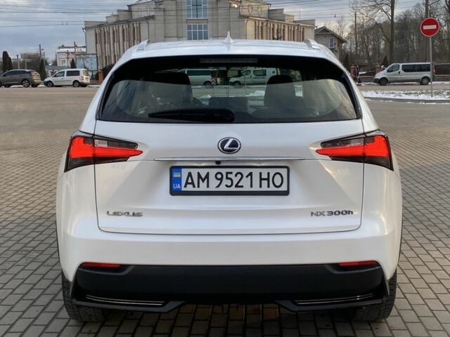 Белый Лексус НХ, объемом двигателя 2.5 л и пробегом 160 тыс. км за 22900 $, фото 5 на Automoto.ua