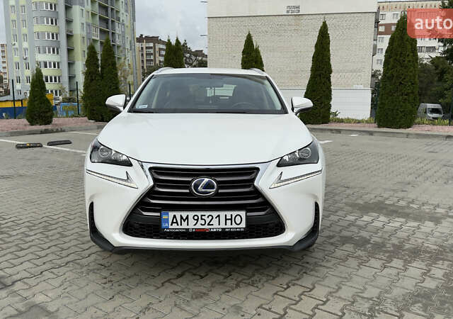 Білий Лексус НХ, об'ємом двигуна 2.49 л та пробігом 167 тис. км за 26500 $, фото 2 на Automoto.ua