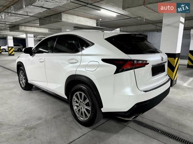 Білий Лексус НХ, об'ємом двигуна 2 л та пробігом 142 тис. км за 19800 $, фото 7 на Automoto.ua