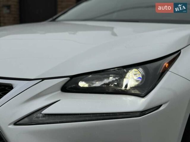 Белый Лексус НХ, объемом двигателя 2 л и пробегом 137 тыс. км за 19500 $, фото 13 на Automoto.ua