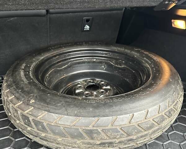 Белый Лексус НХ, объемом двигателя 1.99 л и пробегом 213 тыс. км за 20999 $, фото 13 на Automoto.ua