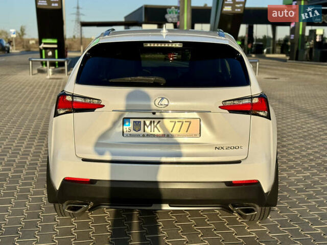 Белый Лексус НХ, объемом двигателя 2 л и пробегом 107 тыс. км за 21999 $, фото 9 на Automoto.ua