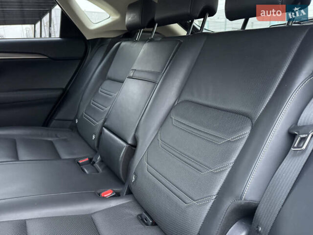 Білий Лексус НХ, об'ємом двигуна 2.5 л та пробігом 119 тис. км за 26500 $, фото 27 на Automoto.ua