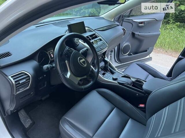 Белый Лексус НХ, объемом двигателя 2 л и пробегом 78 тыс. км за 22900 $, фото 9 на Automoto.ua