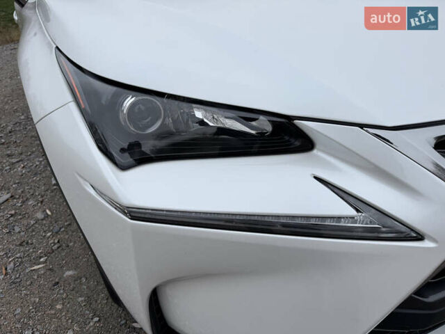 Білий Лексус НХ, об'ємом двигуна 1.99 л та пробігом 103 тис. км за 21500 $, фото 10 на Automoto.ua