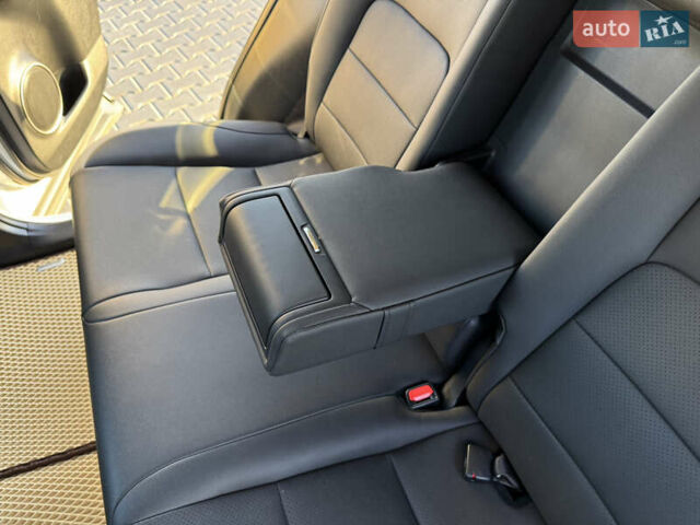 Белый Лексус НХ, объемом двигателя 2 л и пробегом 107 тыс. км за 21999 $, фото 48 на Automoto.ua