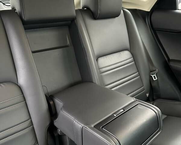 Белый Лексус НХ, объемом двигателя 1.99 л и пробегом 213 тыс. км за 19900 $, фото 39 на Automoto.ua