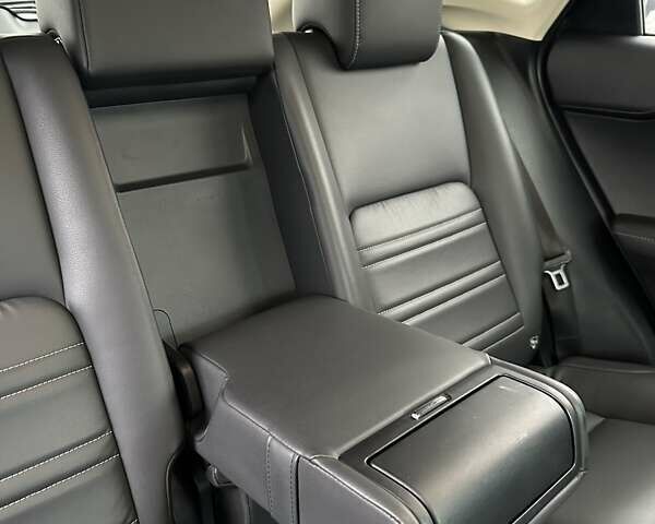 Белый Лексус НХ, объемом двигателя 1.99 л и пробегом 213 тыс. км за 20999 $, фото 24 на Automoto.ua